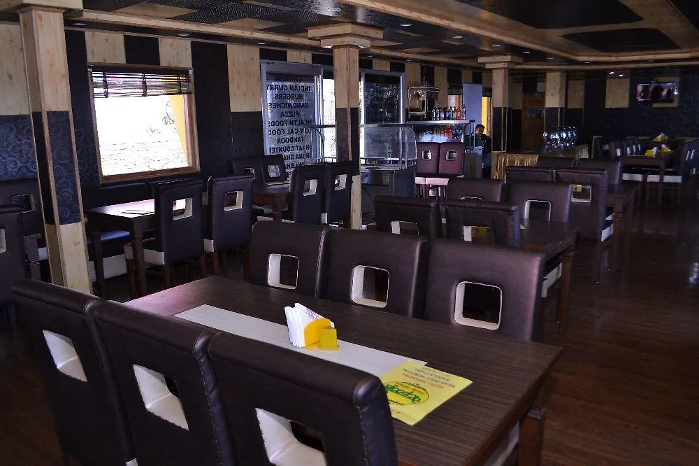 Hotel Nagsons Shimla 2*,